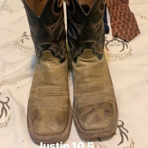 Justin square toe boots